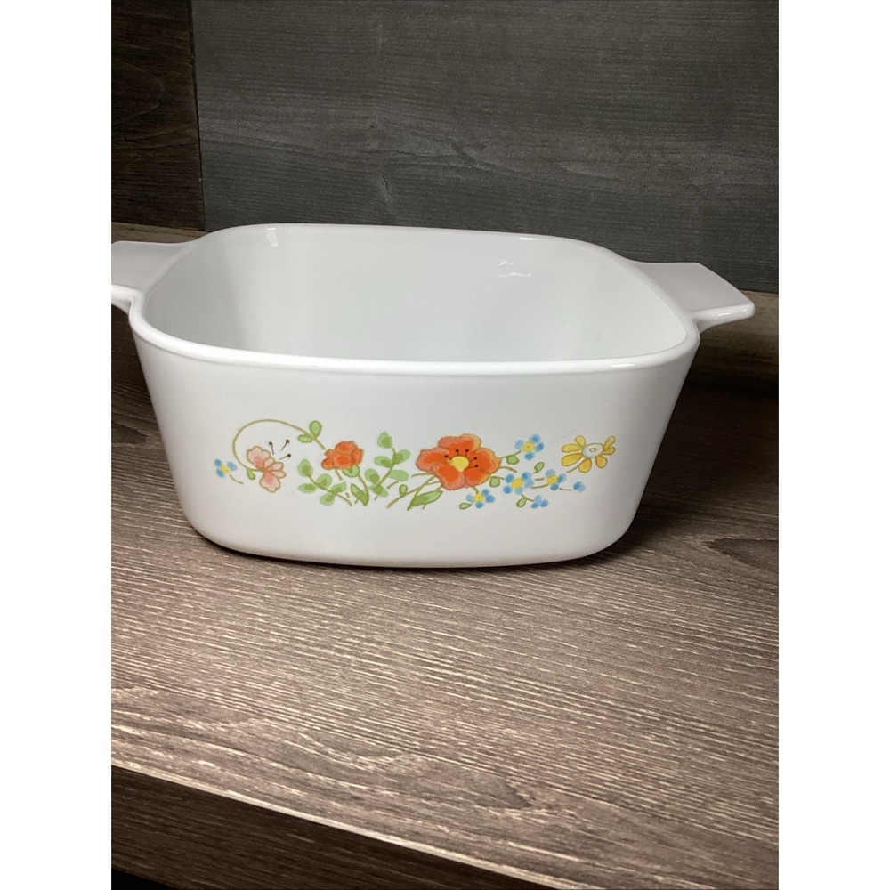 vintage Corning Ware casserole dish "Wildflower" pattern 1.5 Liter A-1 1/2-B